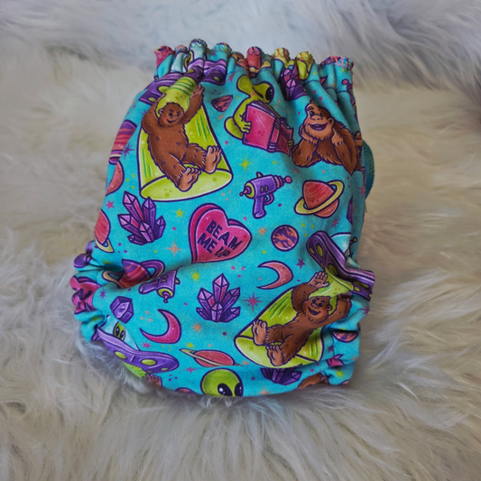 "Beam Me Up" Reversible Petite OS Fitted