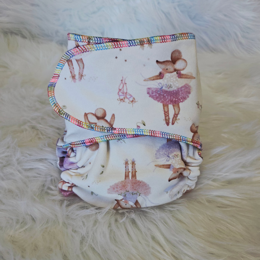 "Dottie" Reversible Petite OS Fitted